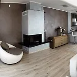 Glamorous Jacuzzi Loft With Roof Terrace Διαμέρισμα Košice