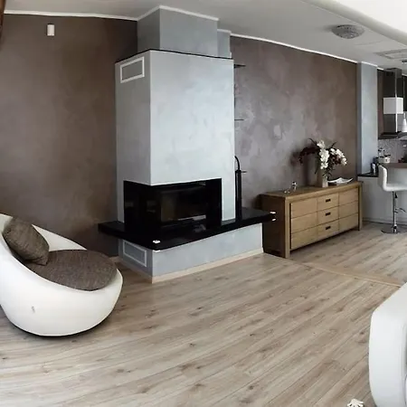 Glamorous Jacuzzi Loft With Roof Terrace Appartamento Košice